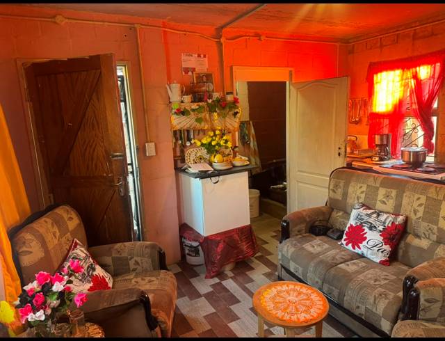 2 BEDROOM HOUSE FOR SALE IN SUNSET GLEN